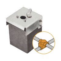 Molde de grafito horizontal uni?n en cruz sobrepuesta de cable 2/0 AWG (pasante) con cable 2/0 AWG (terminal).