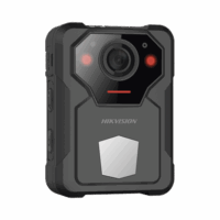 Body Camera Port?til / Grabación a 2K (4 Megapixel) / Pantalla 1.77" TFT / Fotos de Hasta 40 Megapixel / IP54 / H.265 / 128 GB de Almacenamiento / Microfono Integrado
