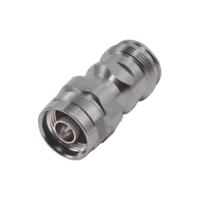 Adaptador en L?nea de Conector 4.3-10 Hembra a N Macho, Bronce Blanco/ Plata/ Tefl?n.