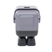 Cargador Mini GaNRobot 30W serie Nexode | 1 USB-C de Carga Rápida | Tecnolog?a GaN II | Multiprotocolo PD/QC/SCP/FCA | Carga Inteligente | Pantalla LED | Zapato Magn?tico Extra?ble | Thermal Guard | Color Negro.