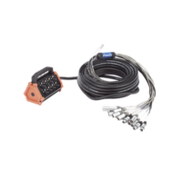 Stagebox, 12+4 canales, 4 extremos son SCMM3, los otros 12 extremos son SCMF3.