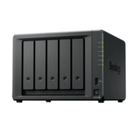 NAS DiskStation DS1525+ | 5 Bahías | Expansión hasta 15 Bahías | 2 Puertos 2.5GbE | Soporte 10GbE | Almacenamiento en Caché SSD | Hasta 300 TB de Capacidad | Compatible con Virtualización y Vigilancia.